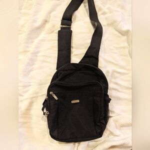 Baggallini Black Crossbody Multi Pocket Bag
